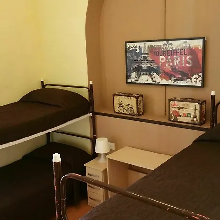 호스탈 미미 라 람블라스 게스트하우스 *