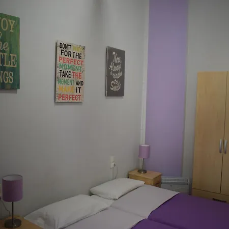 호스탈 미미 라 람블라스 게스트하우스 바르셀로나