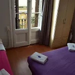 Mimi Ramblas Konukevi
