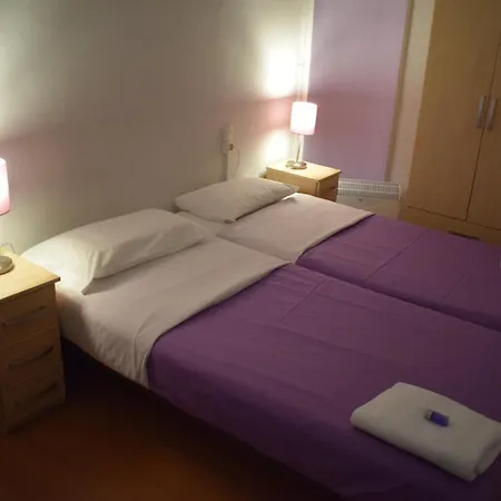 Konukevi Mimi Ramblas Barselona